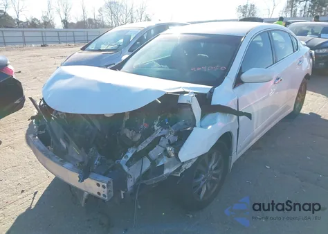 2015 Nissan Altima 2.5 S from USA, damaged, VIN 1N4AL3AP5FN904050